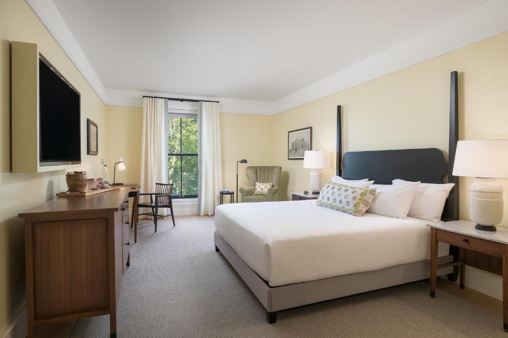 King Room interior
